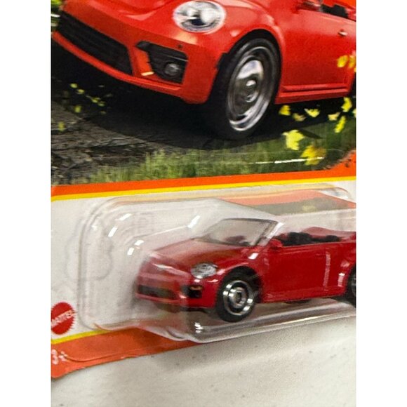 Matchbox 2019 VW Beetle Convertible Diecast Car 1:64 - Picture 3 of 5
